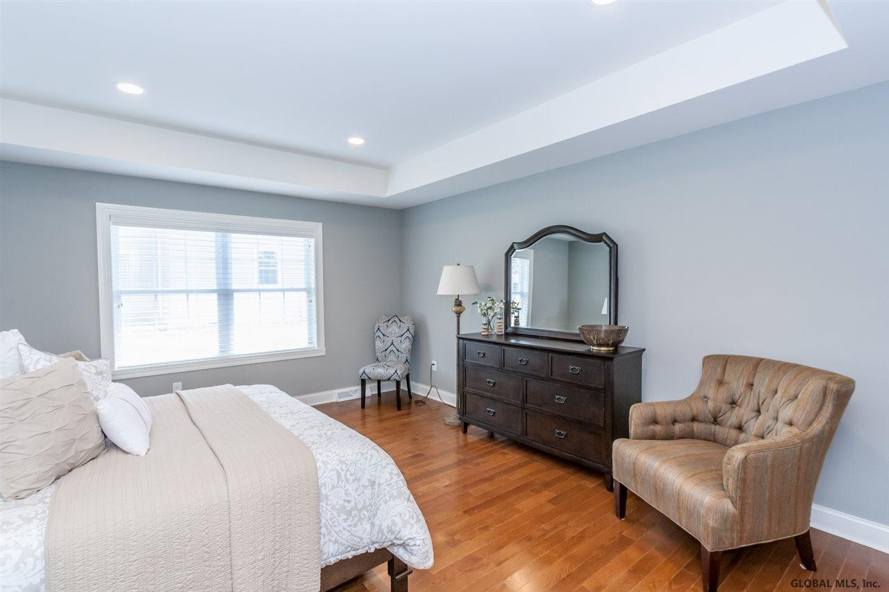 93 Lakepointe Way, Saratoga Springs, New York image 18