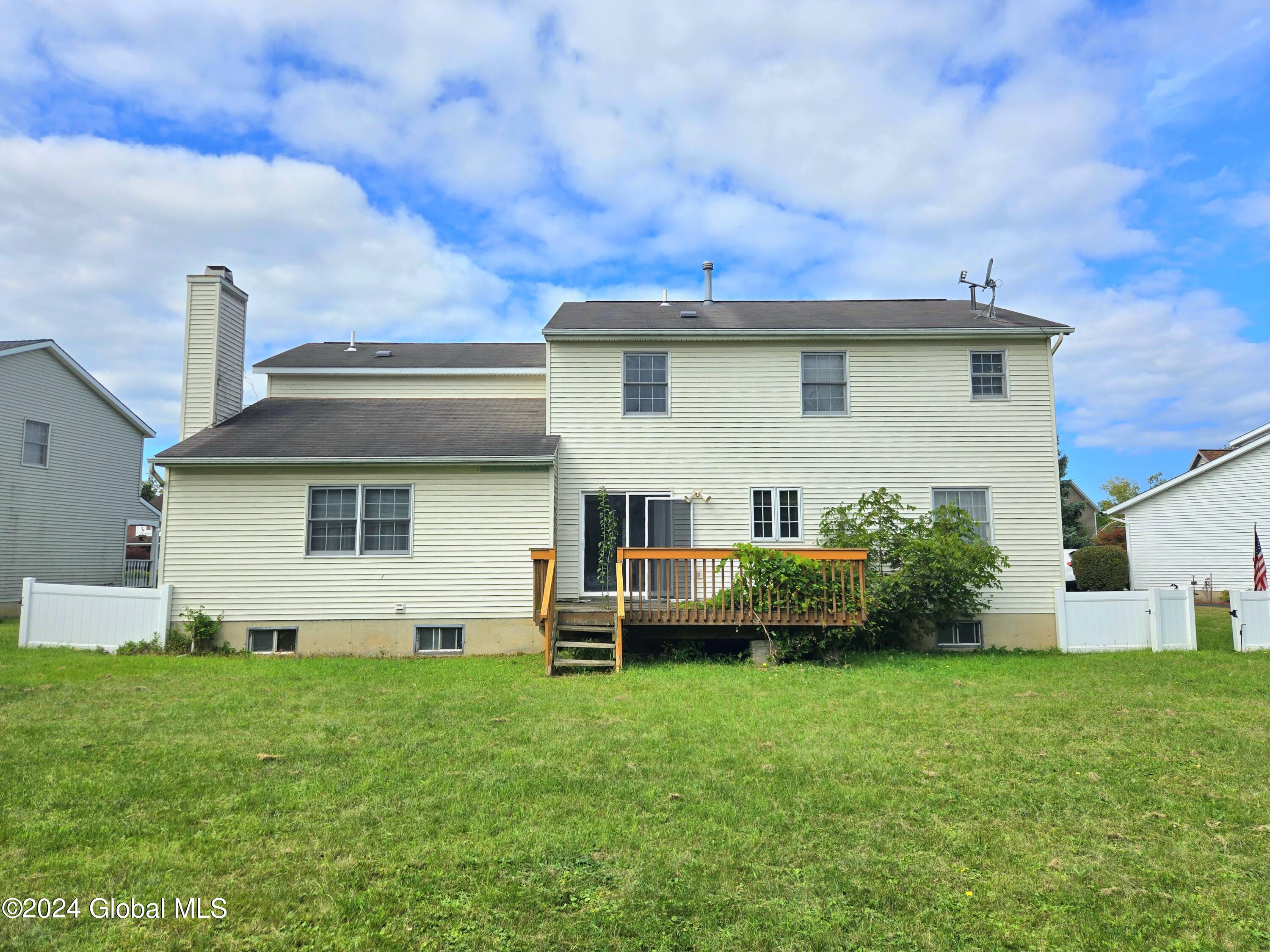 5 Flora Circle, Rensselaer, New York image 4