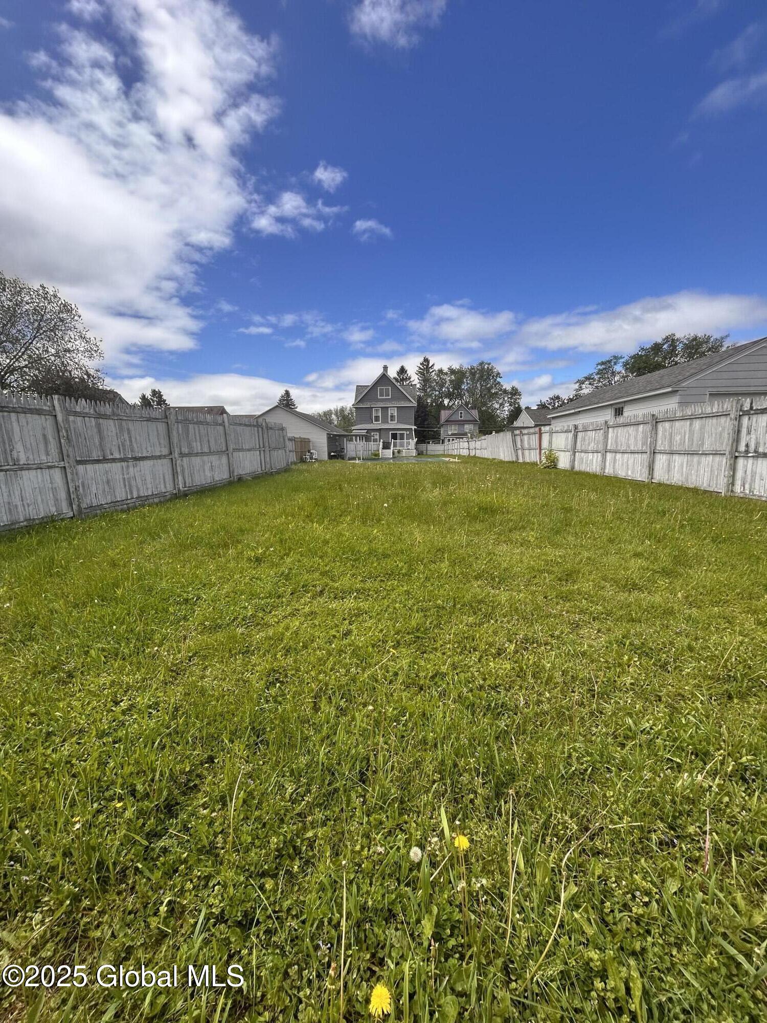 70 Mccleary Avenue, Amsterdam, New York image 4