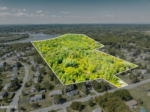 Photo of 224 Fonda Road, Waterford, NY 12188 (MLS # 202525843) Photo of 224 Fonda Road, Waterford, NY 12188 (MLS # 202525843)