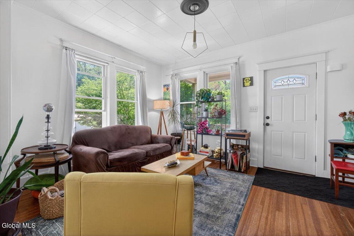 2 Woodlawn Terrace