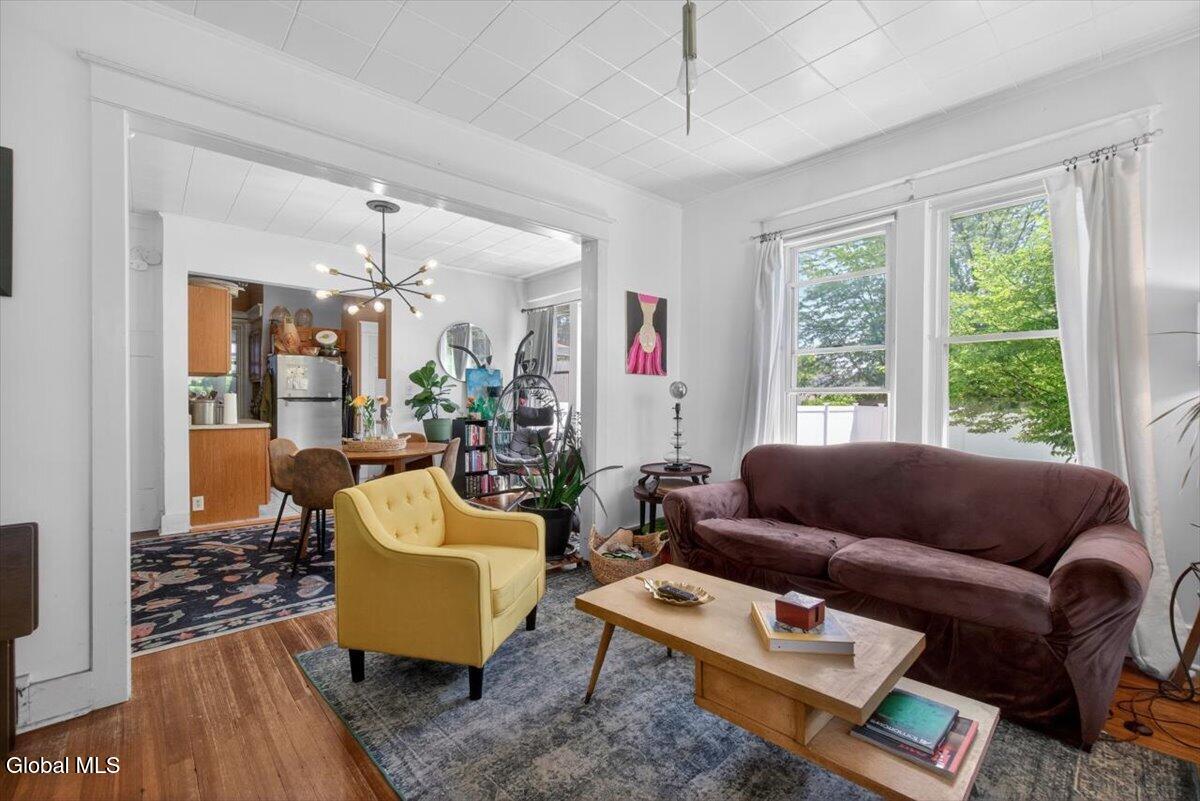 2 Woodlawn Terrace