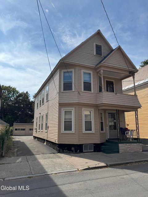 Photo of 19 Ingersoll Avenue, Schenectady, NY 12305 (MLS # 202526479)