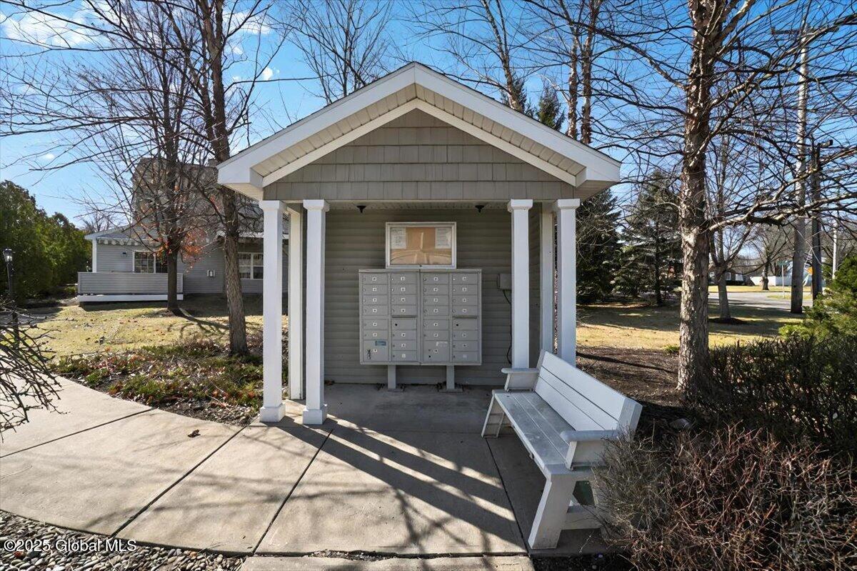103 Cherry Blossom Court, Schenectady, New York image 34