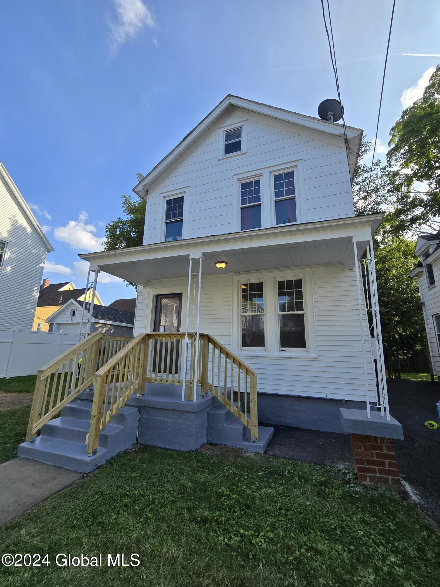 726 Mason Street, Schenectady, New York image 1