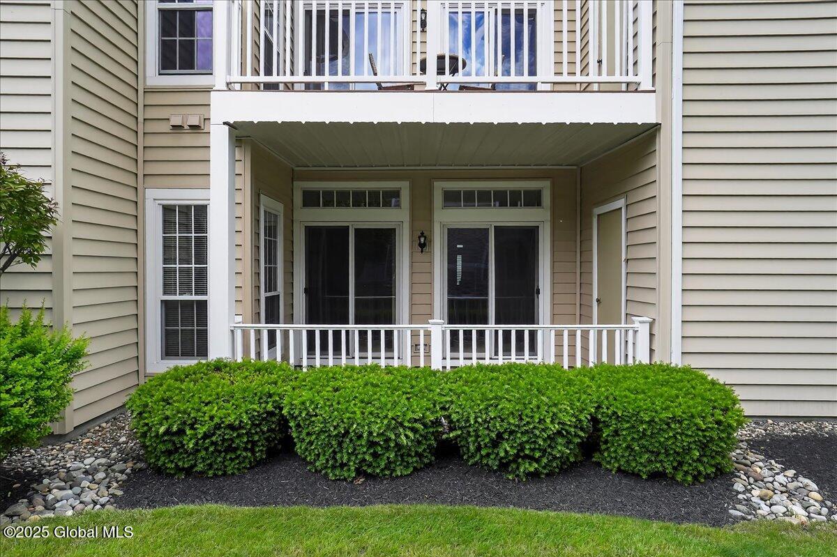 713 Hampton Place Boulevard, Troy, New York image 32