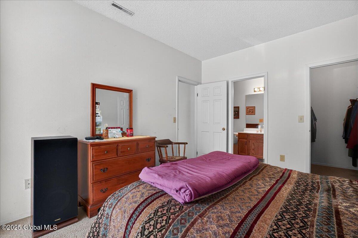 713 Hampton Place Boulevard, Troy, New York image 24