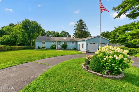 Photo of 5 Crescent Lane, Troy, NY 12180 (MLS # 202623725)