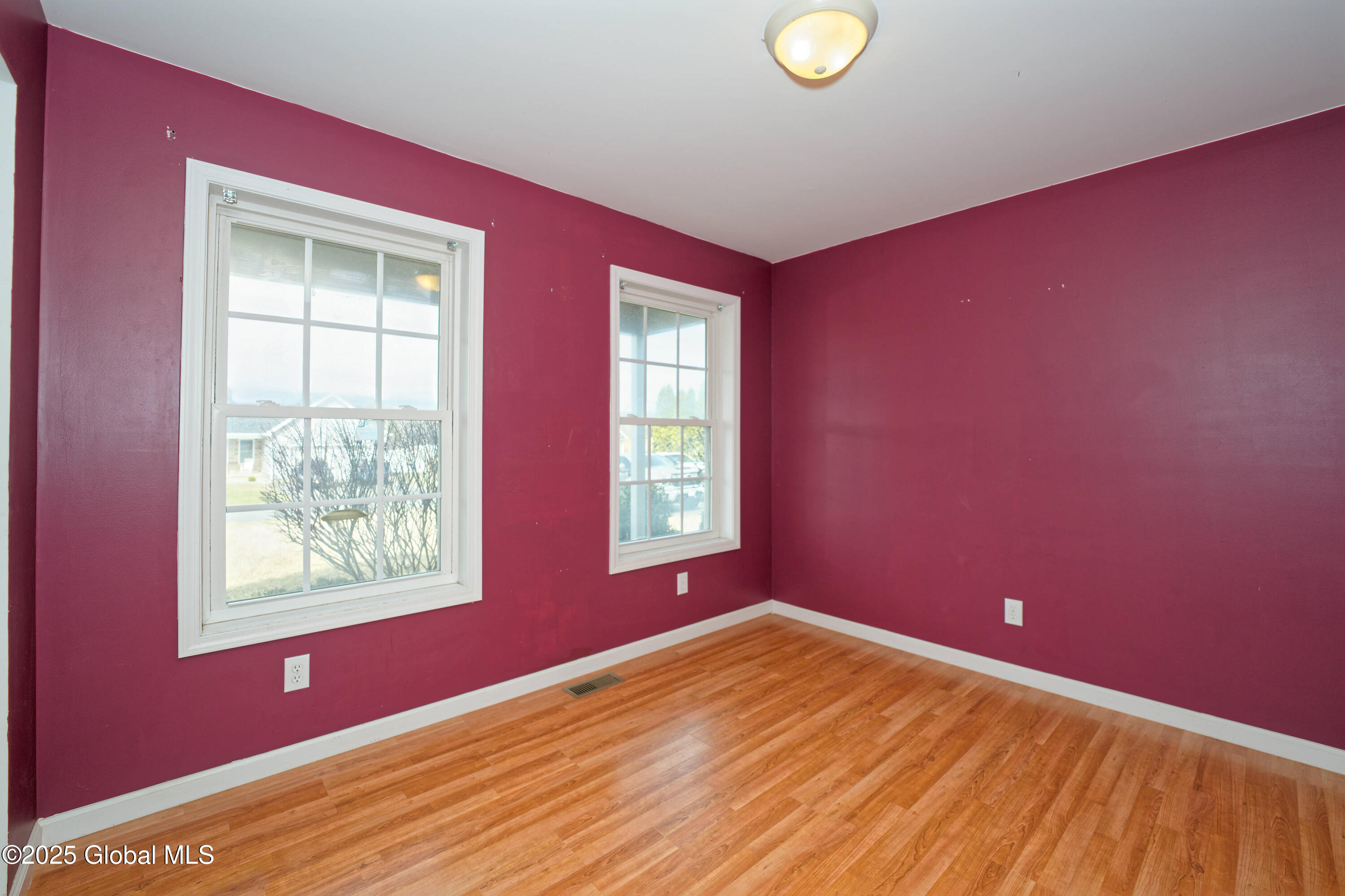 24 Laura Lane, Ravena, New York image 4