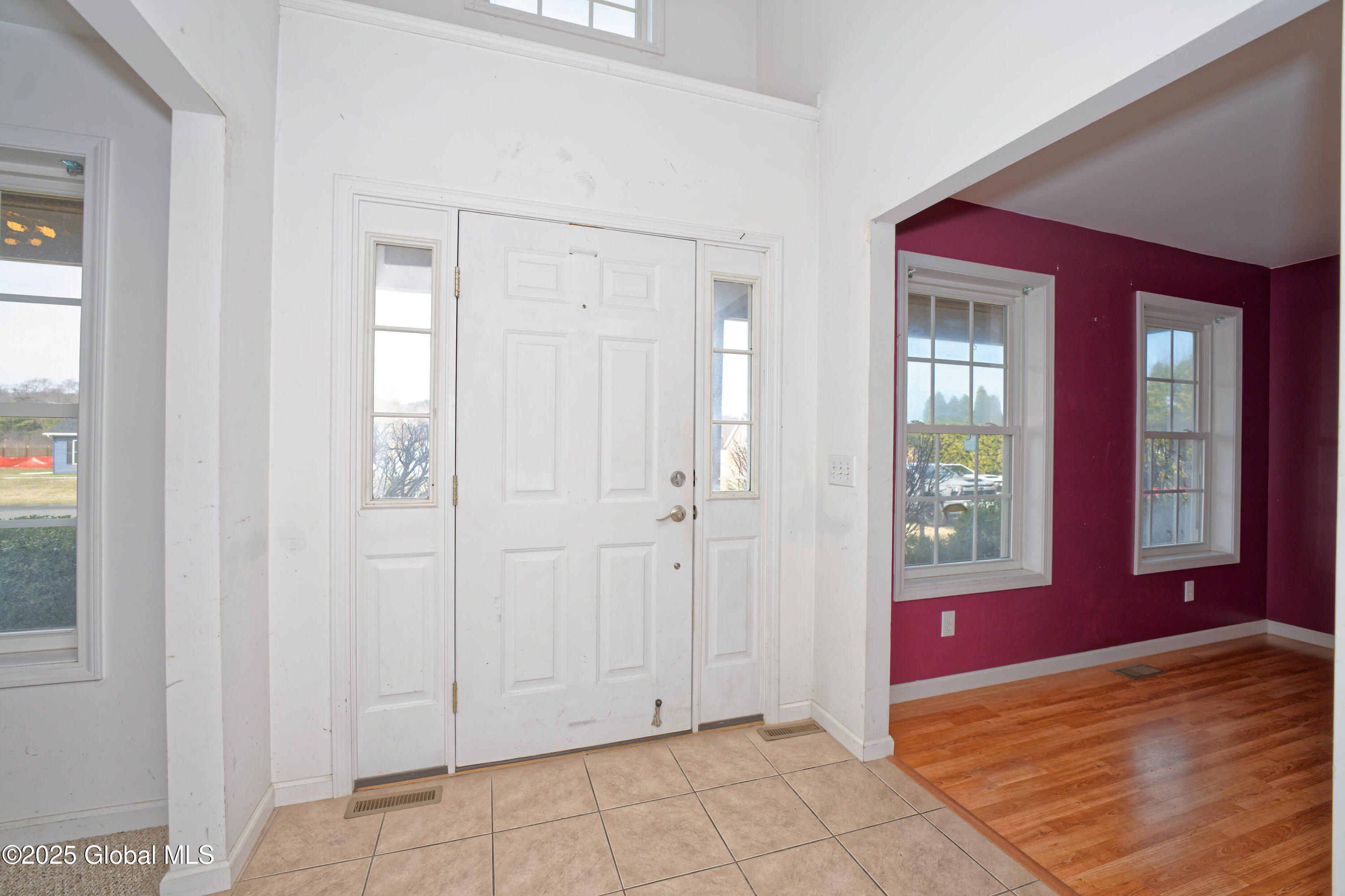 24 Laura Lane, Ravena, New York image 2