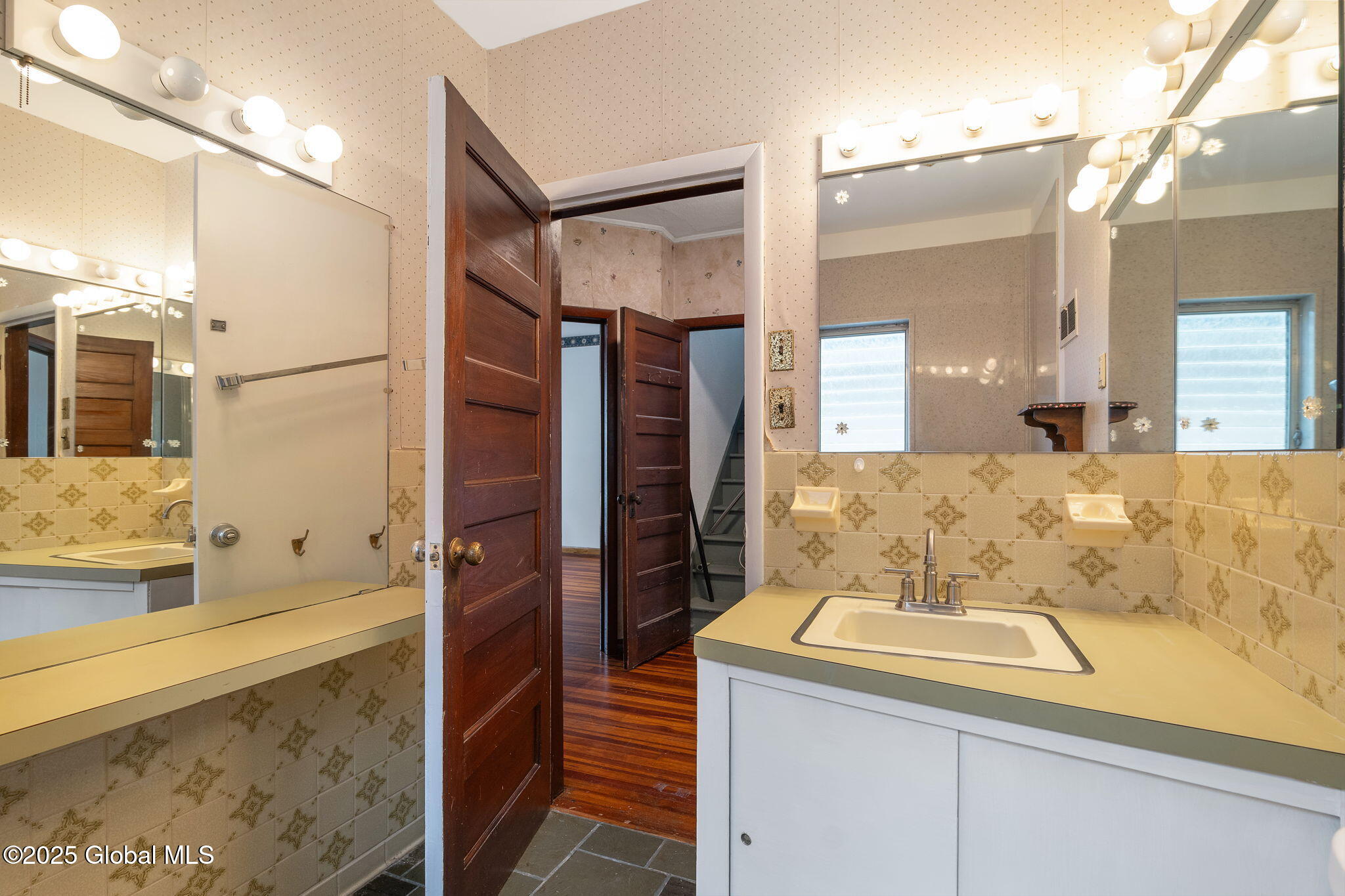1124 Parkwood Boulevard, Schenectady, New York image 31