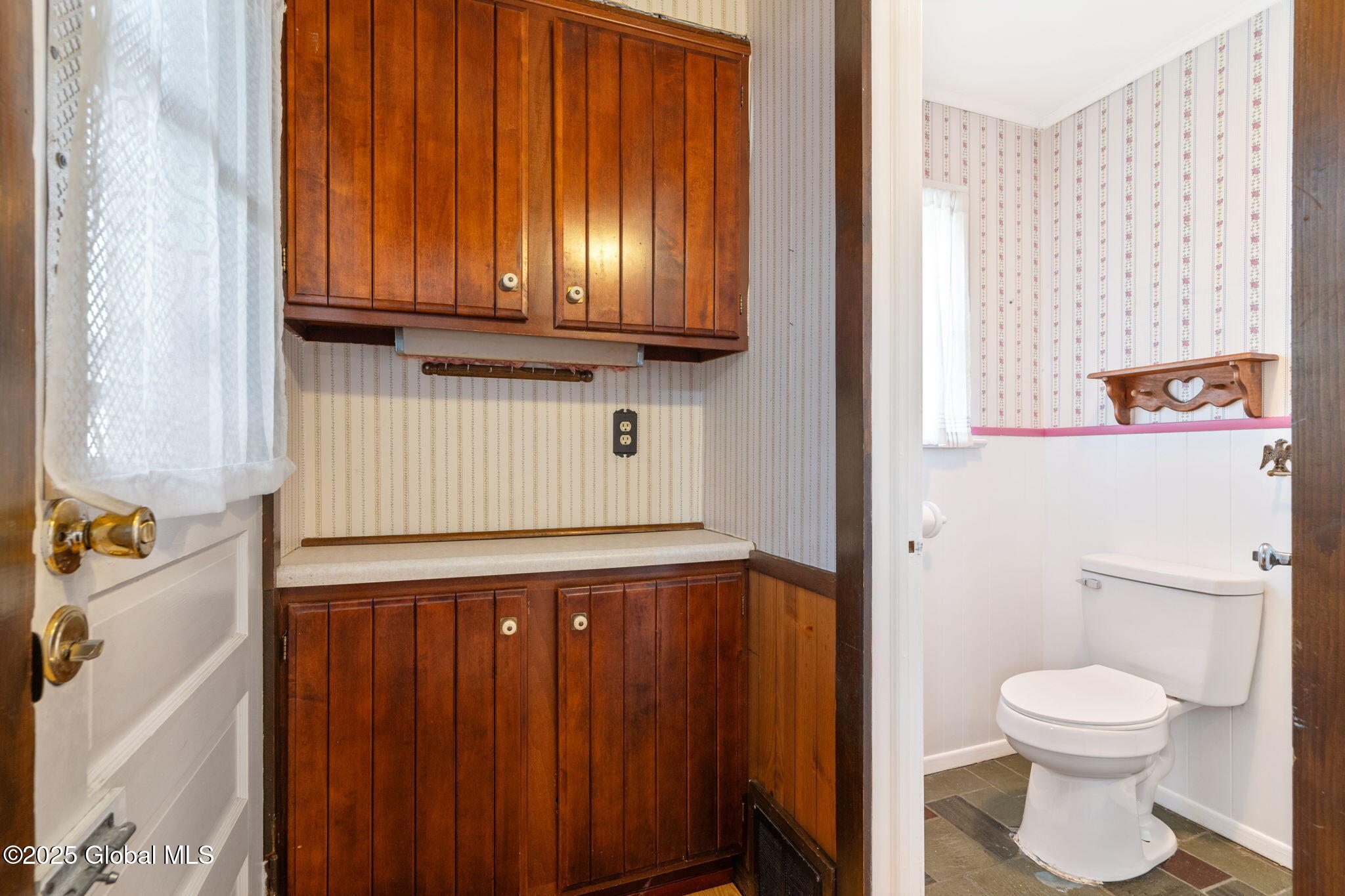 1124 Parkwood Boulevard, Schenectady, New York image 18