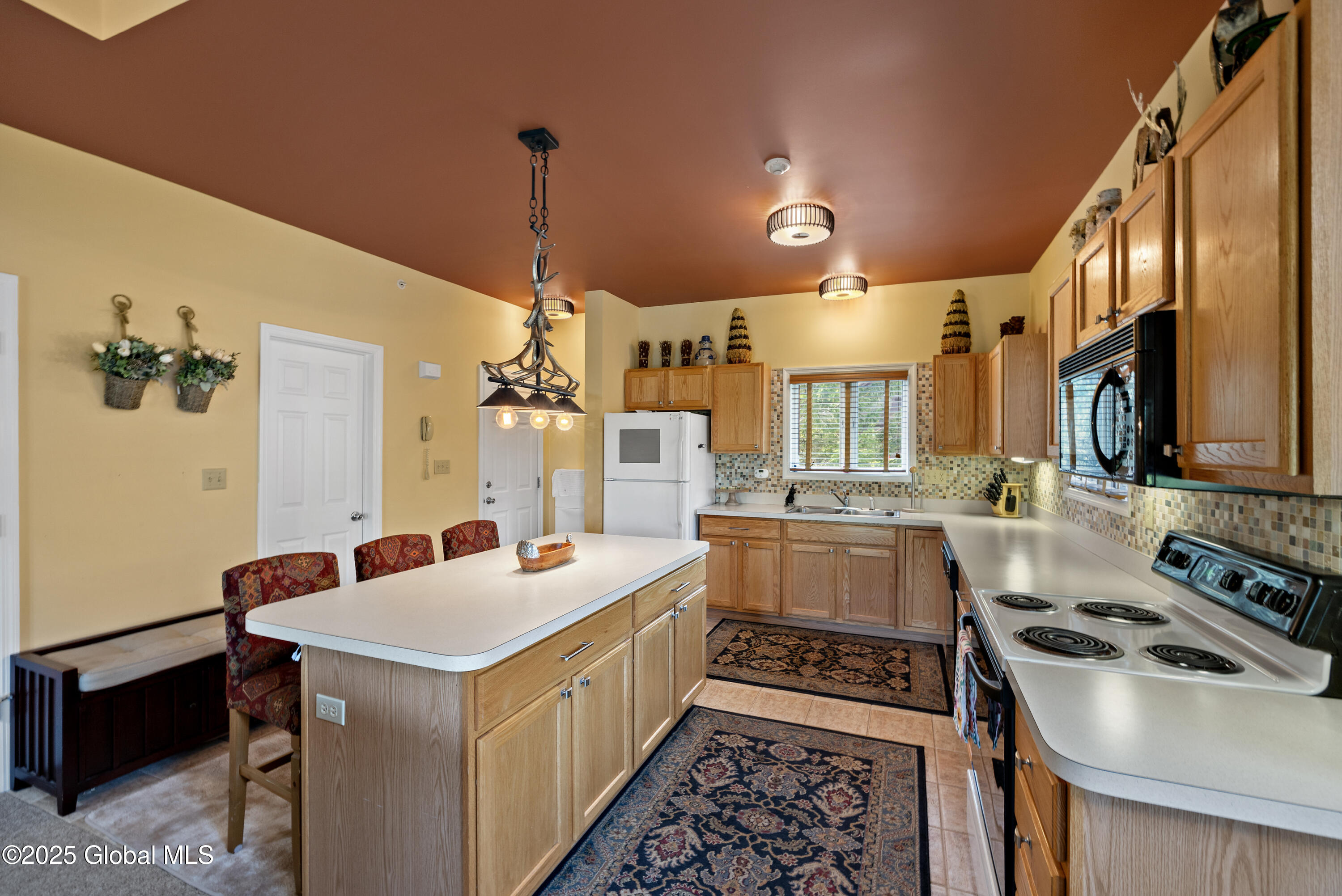 73 Liftside Drive B1