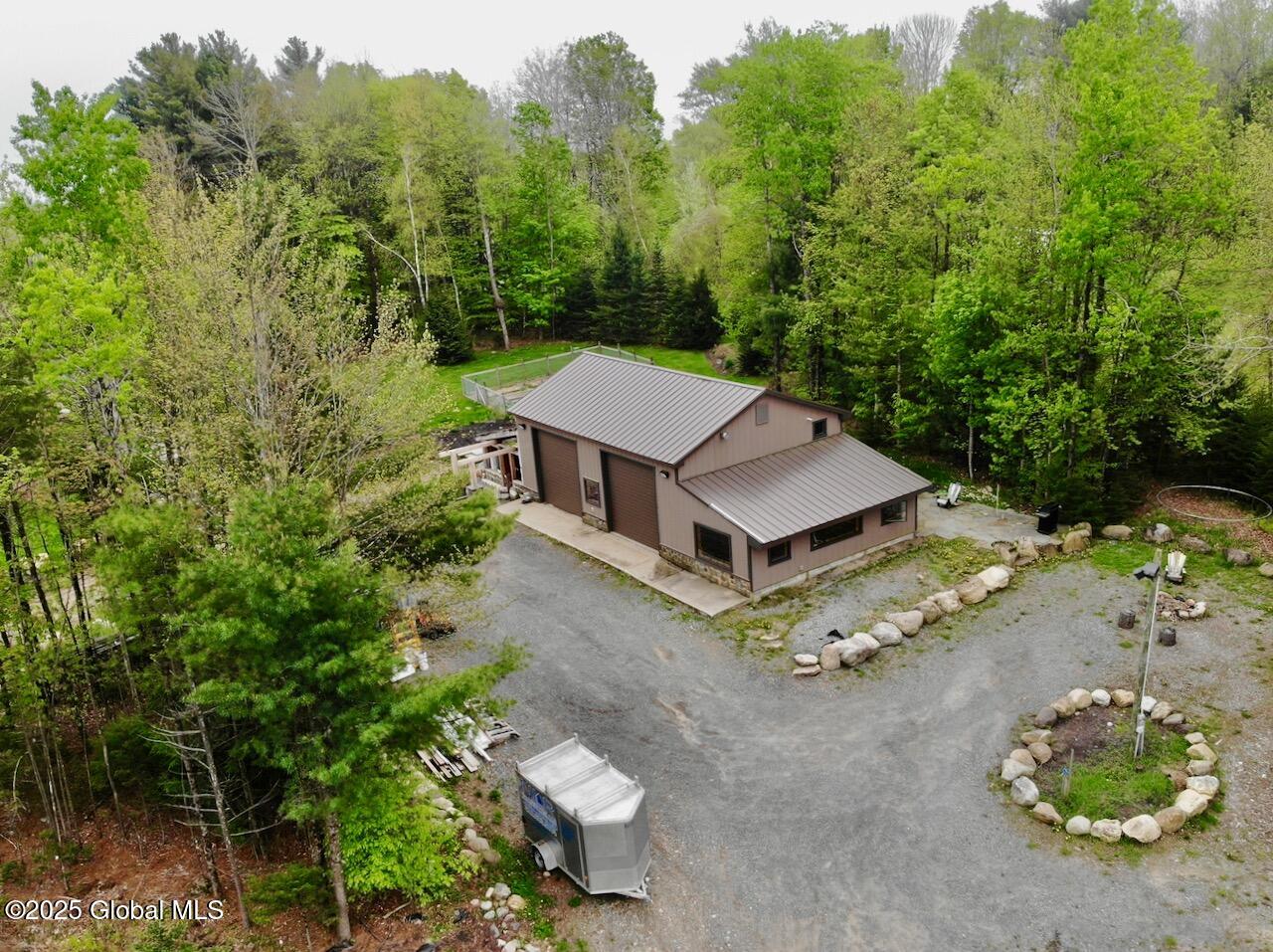 7331 Bills Road, Middle Grove, New York image 6
