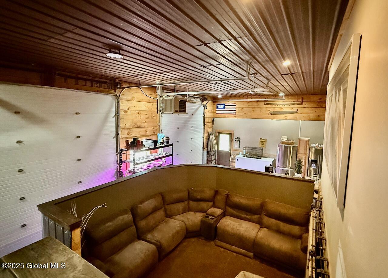 7331 Bills Road, Middle Grove, New York image 8