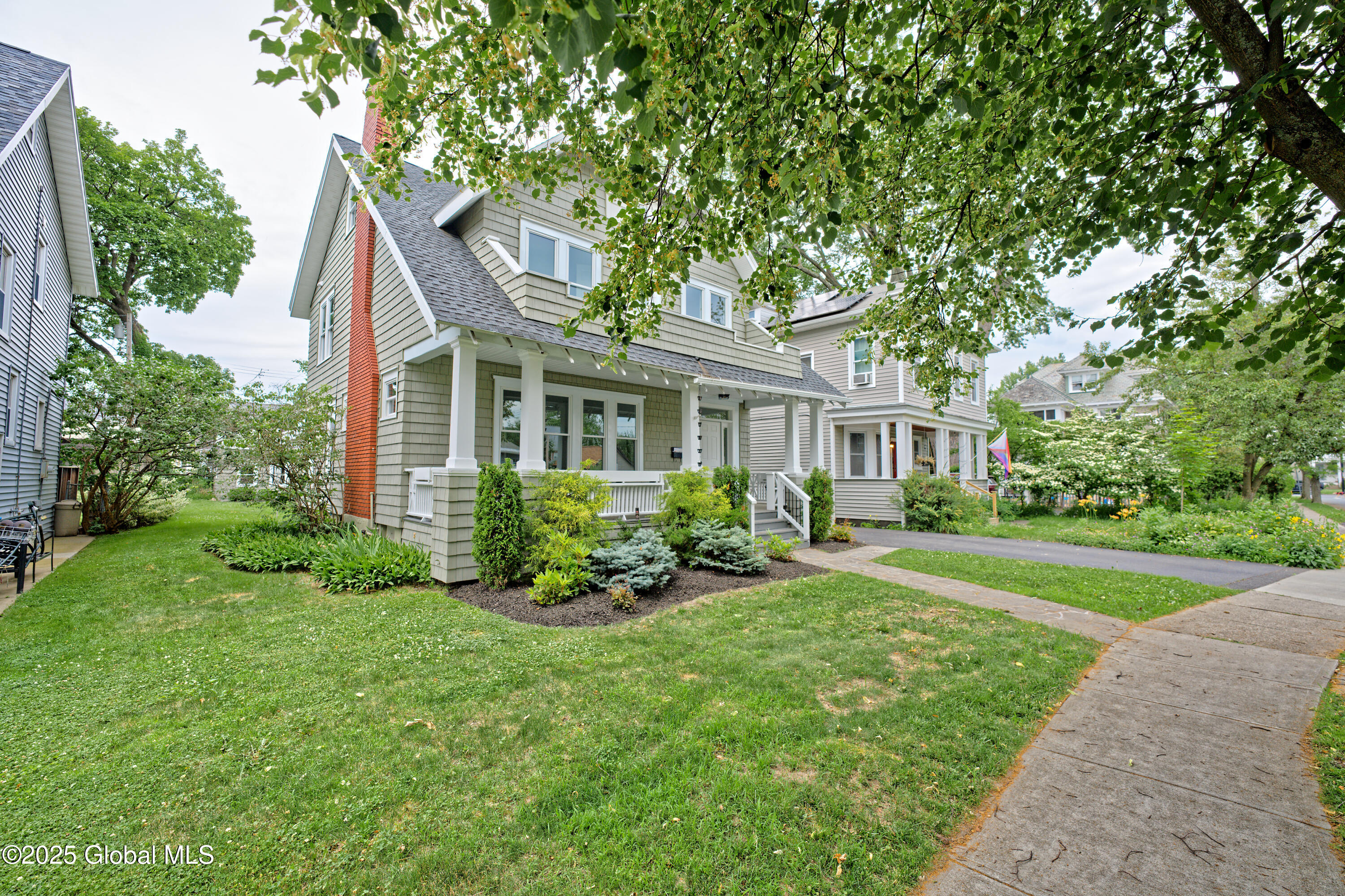 3 Ramsey Place