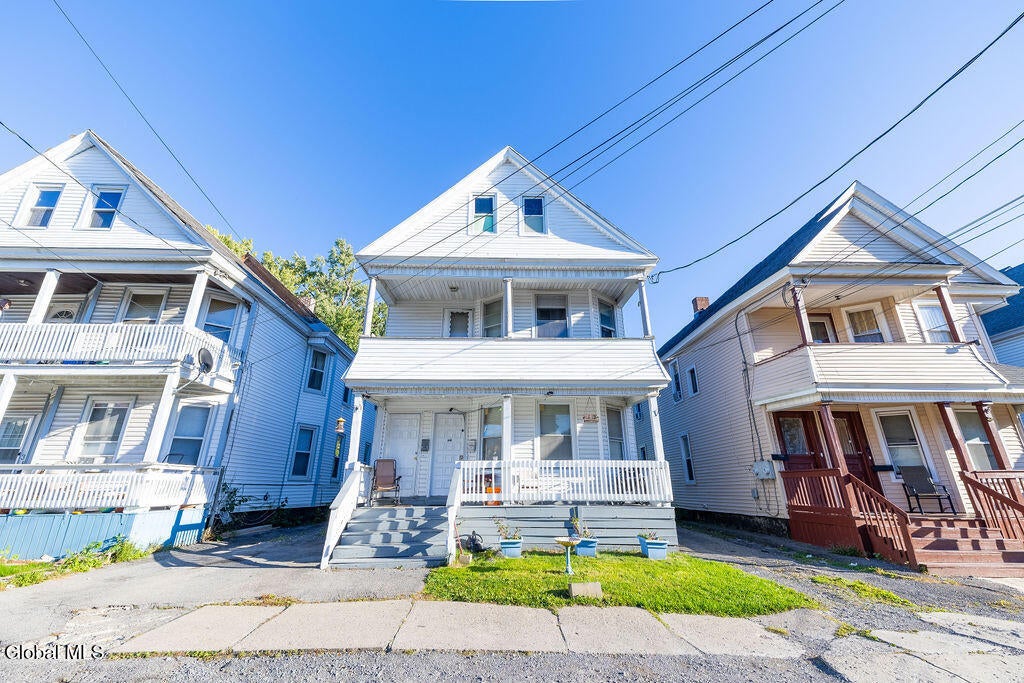 34 Robinson Street