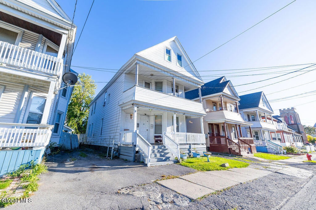 34 Robinson Street