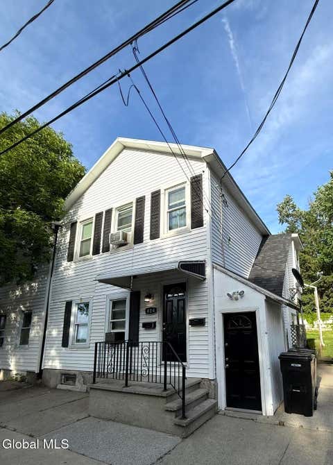 Multifamily For Sale - 404 8th Street<br/> Troy, NY 12180