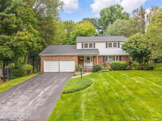 2284 PINEHAVEN DR, SCHENECTADY, NY 12309 - Image a0bfe10ff4dfe7d83a6e4a9f99fd5e1a/1424567069