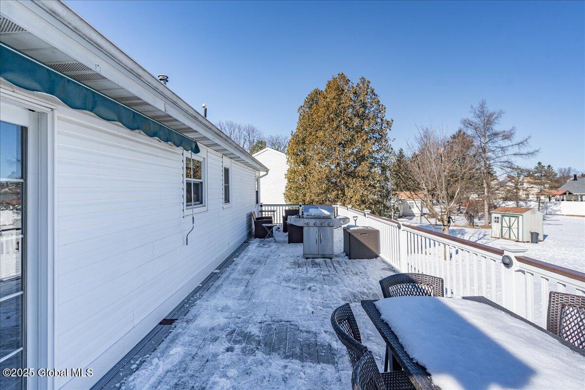 22 Meadowlark Drive, Cohoes, New York image 9