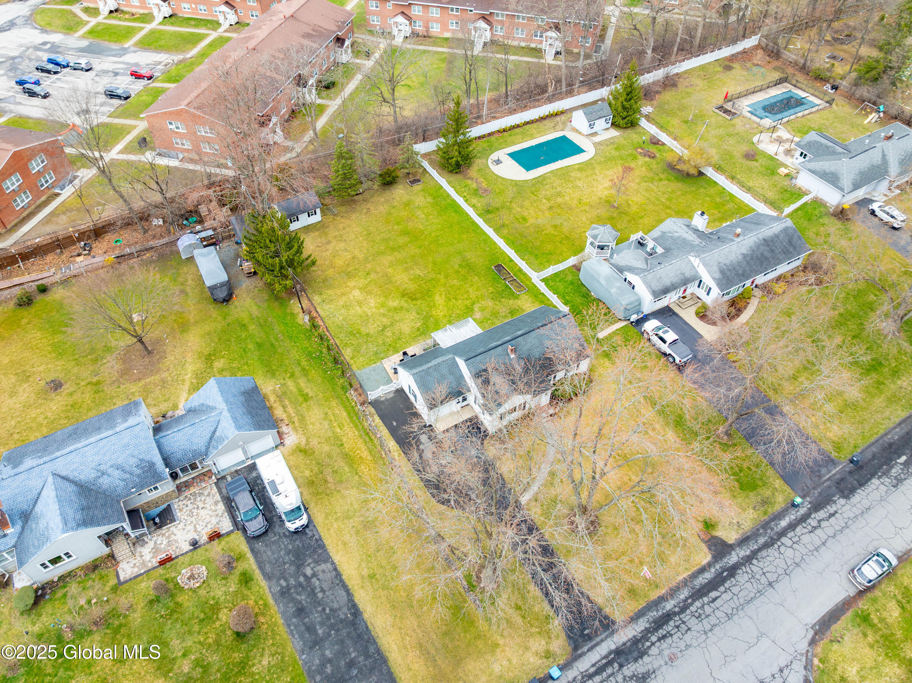 18 W Glenwood Drive, Latham, New York image 26
