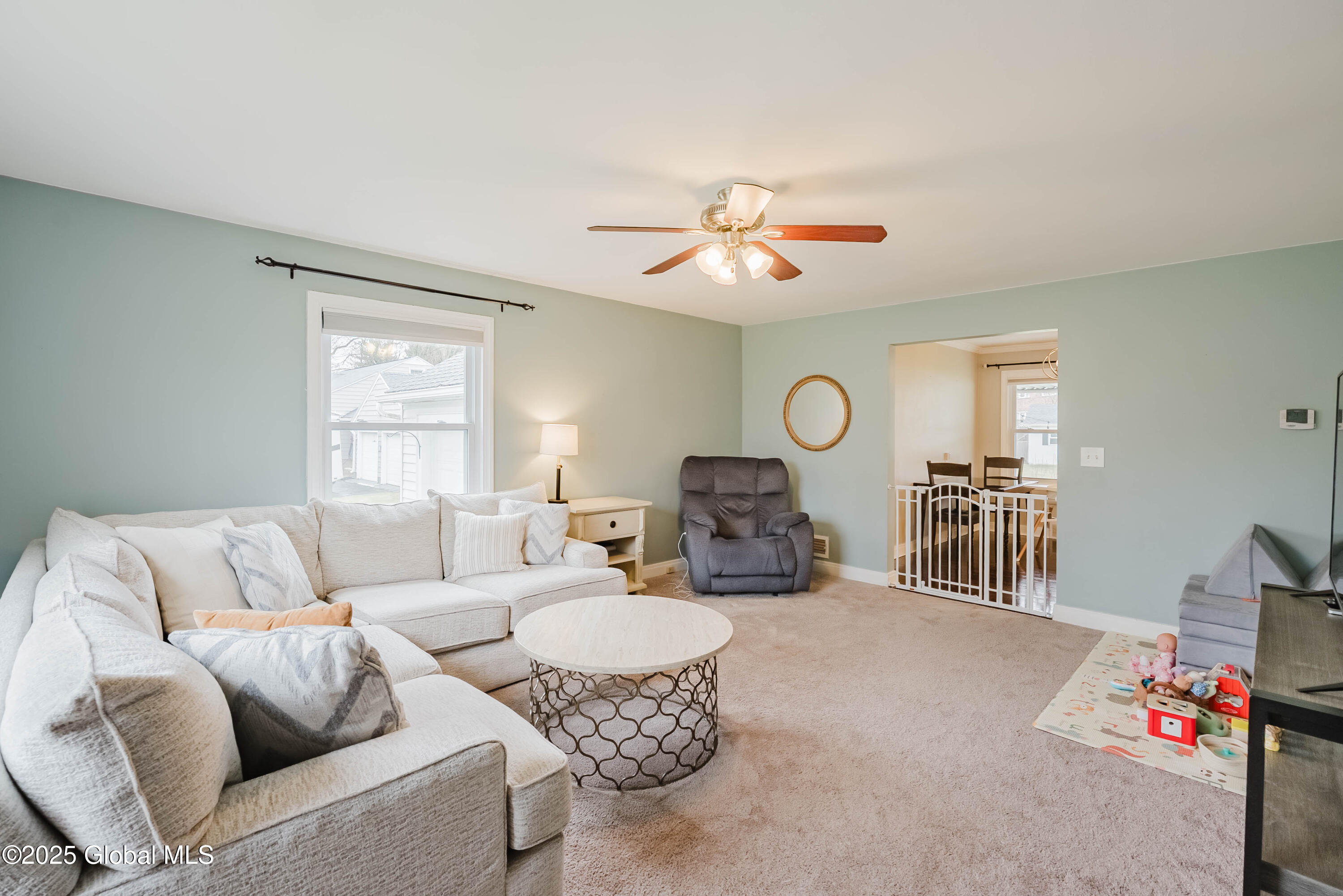 18 W Glenwood Drive, Latham, New York image 3