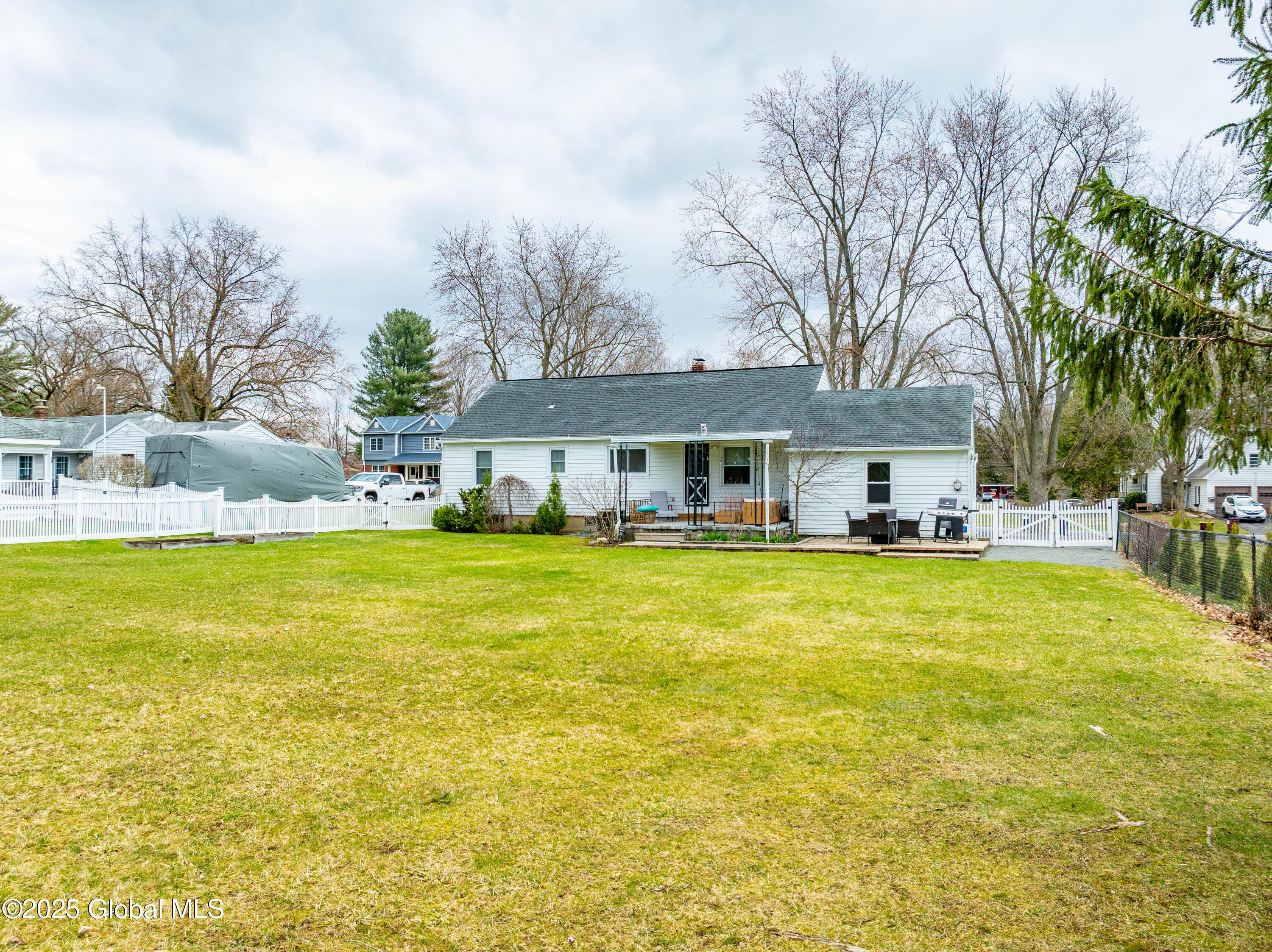 18 W Glenwood Drive, Latham, New York image 20