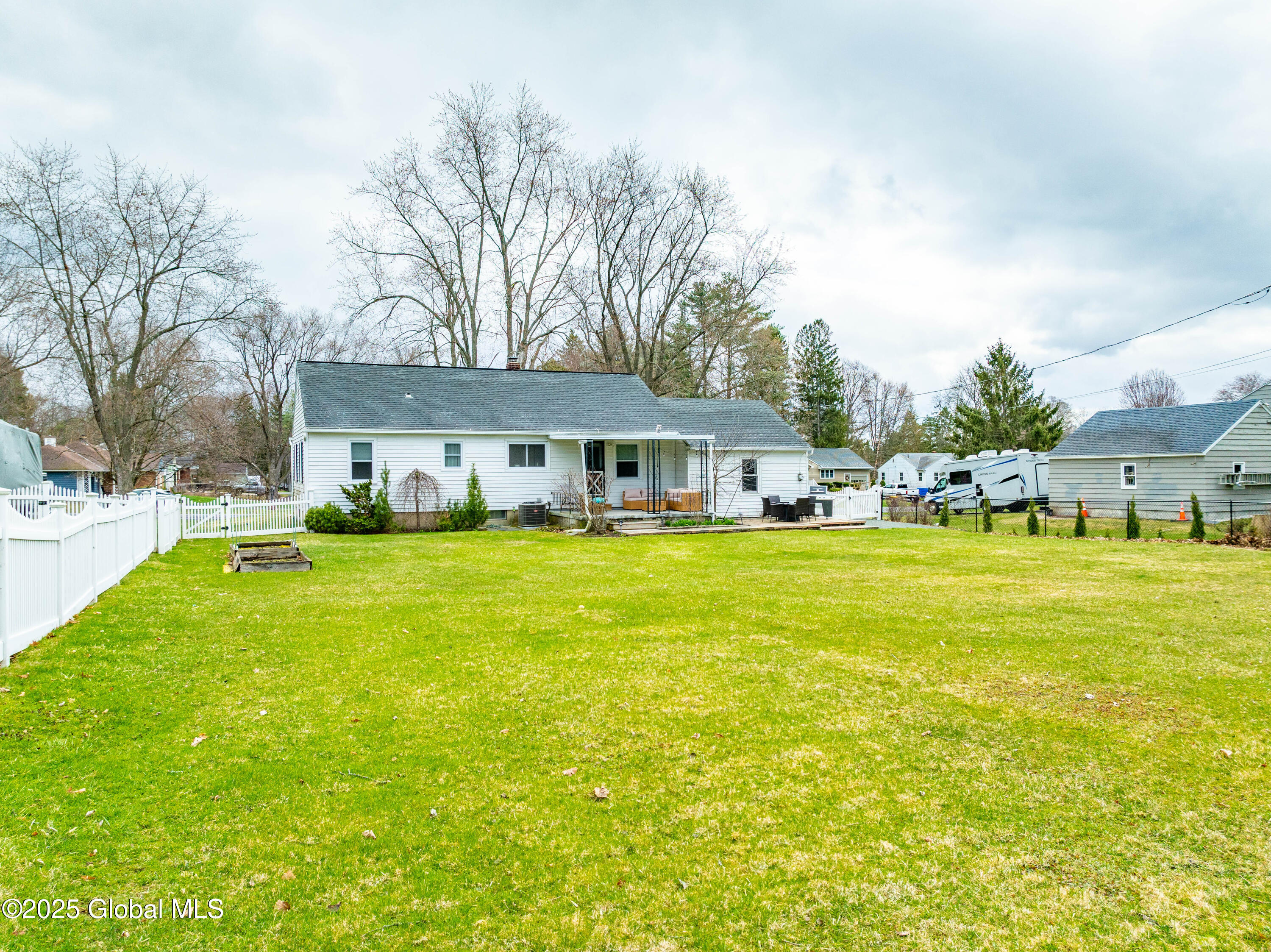 18 W Glenwood Drive, Latham, New York image 19