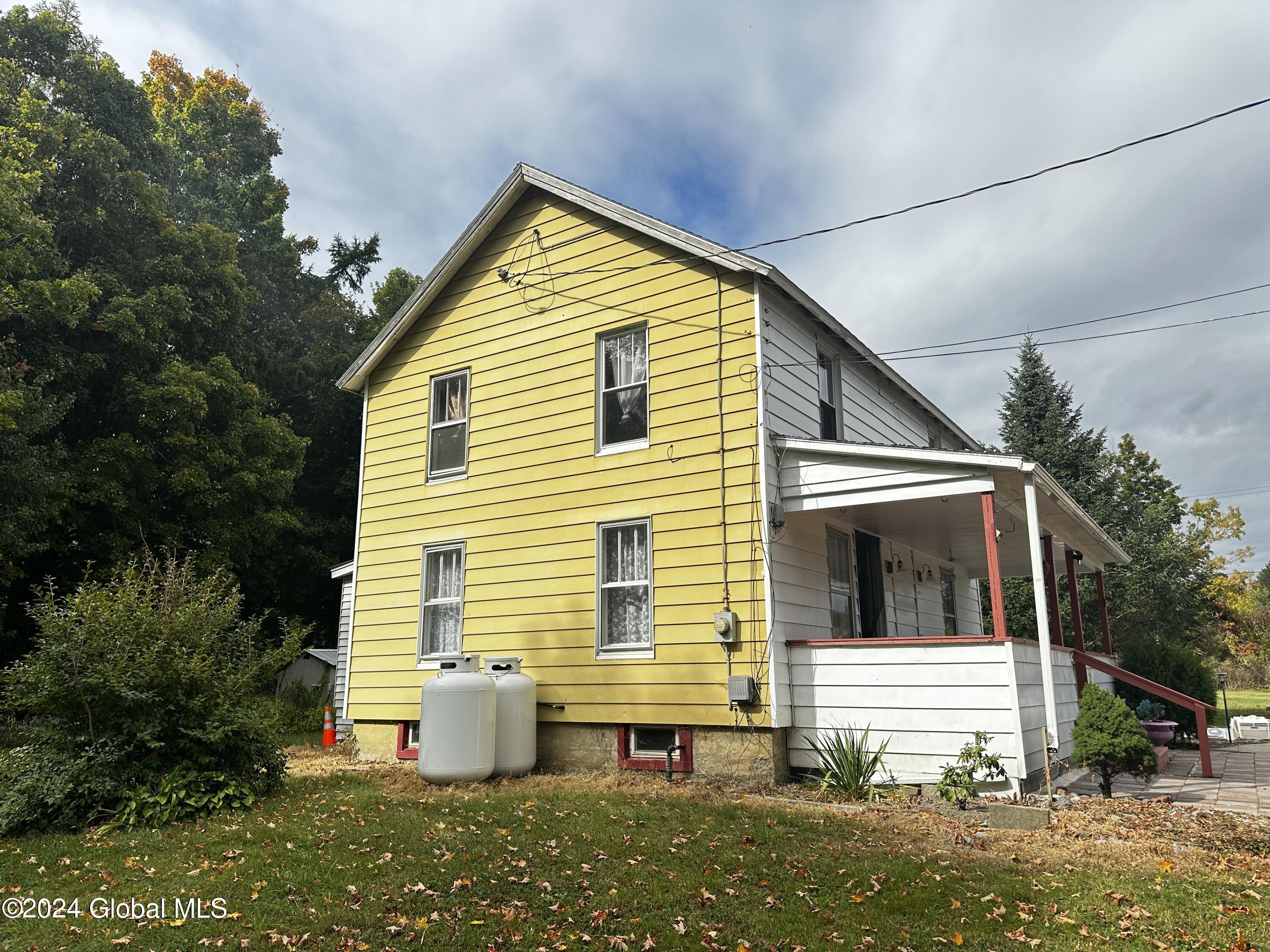 79 West St Street, New Lebanon, New York image 11