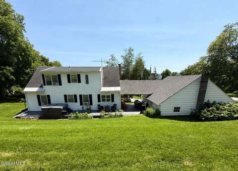 Homes For Sale - 36 Ball St Extension<br/> Rensselaer County, Hoosick Falls, NY 12090