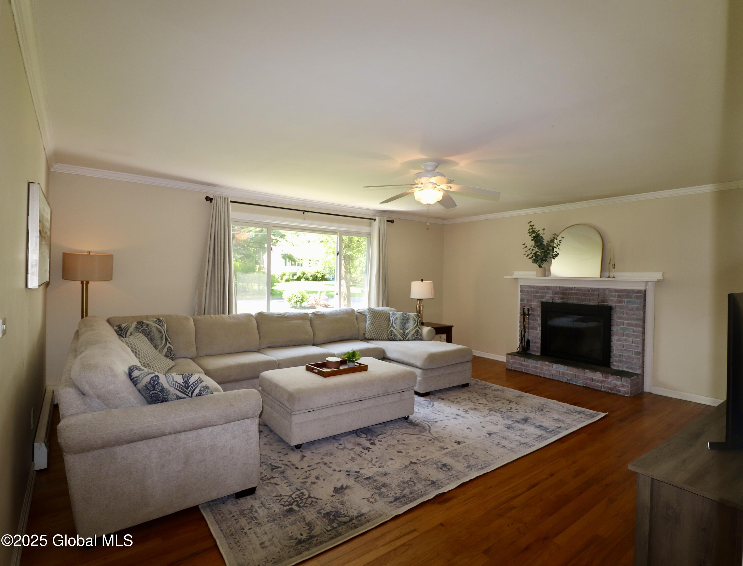 24 Valdepenas Lane Ln, Clifton Park, New York image 11