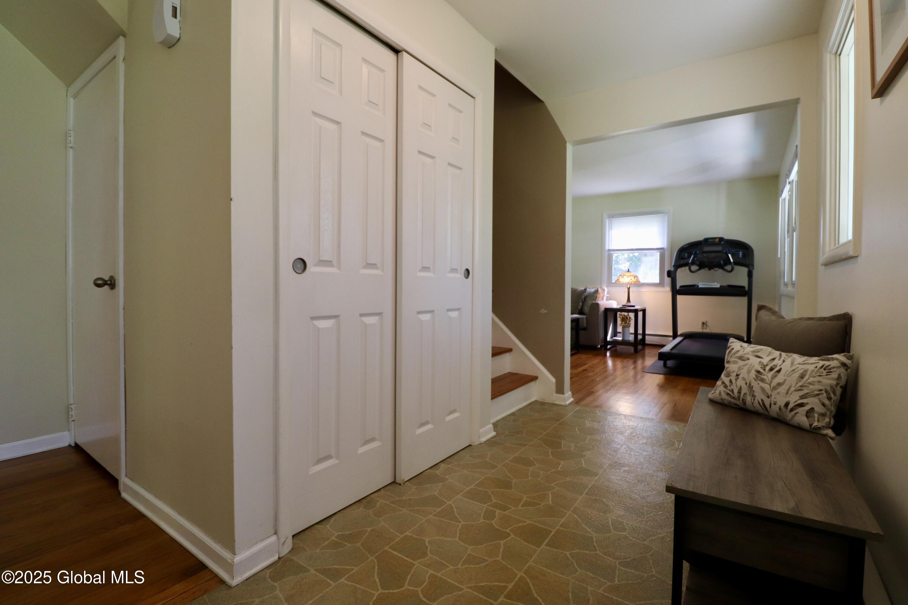 24 Valdepenas Lane Ln, Clifton Park, New York image 6