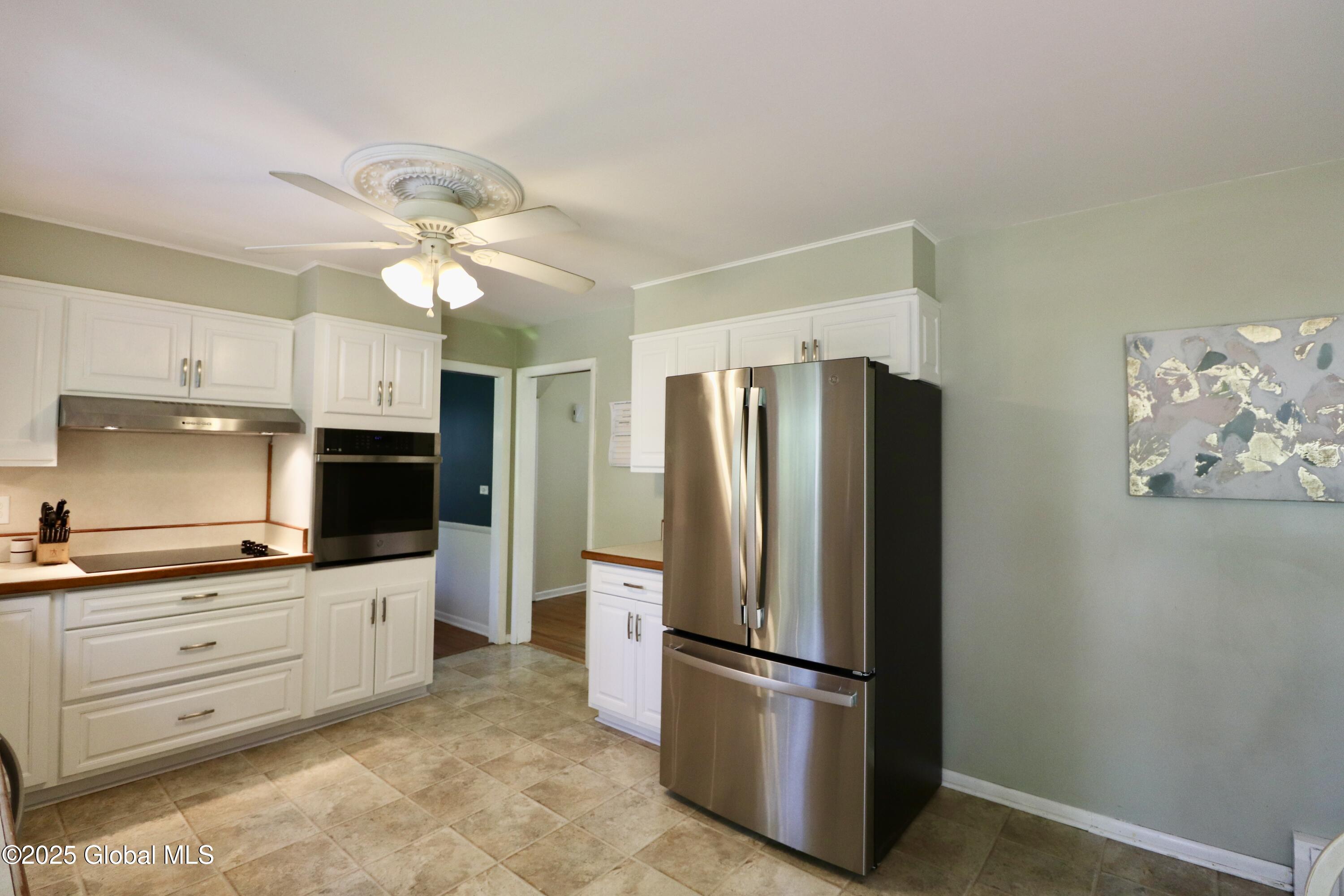 24 Valdepenas Lane Ln, Clifton Park, New York image 22
