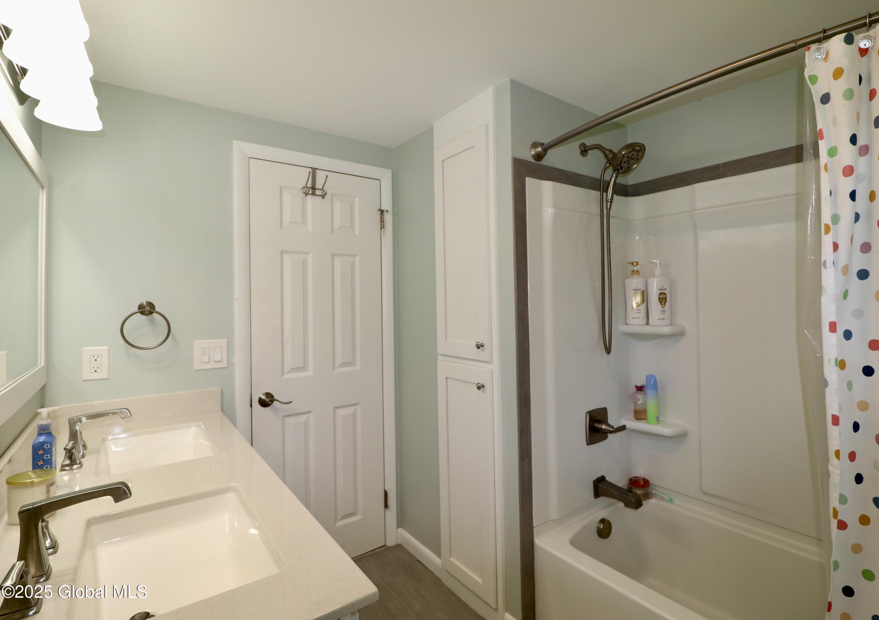 24 Valdepenas Lane Ln, Clifton Park, New York image 43