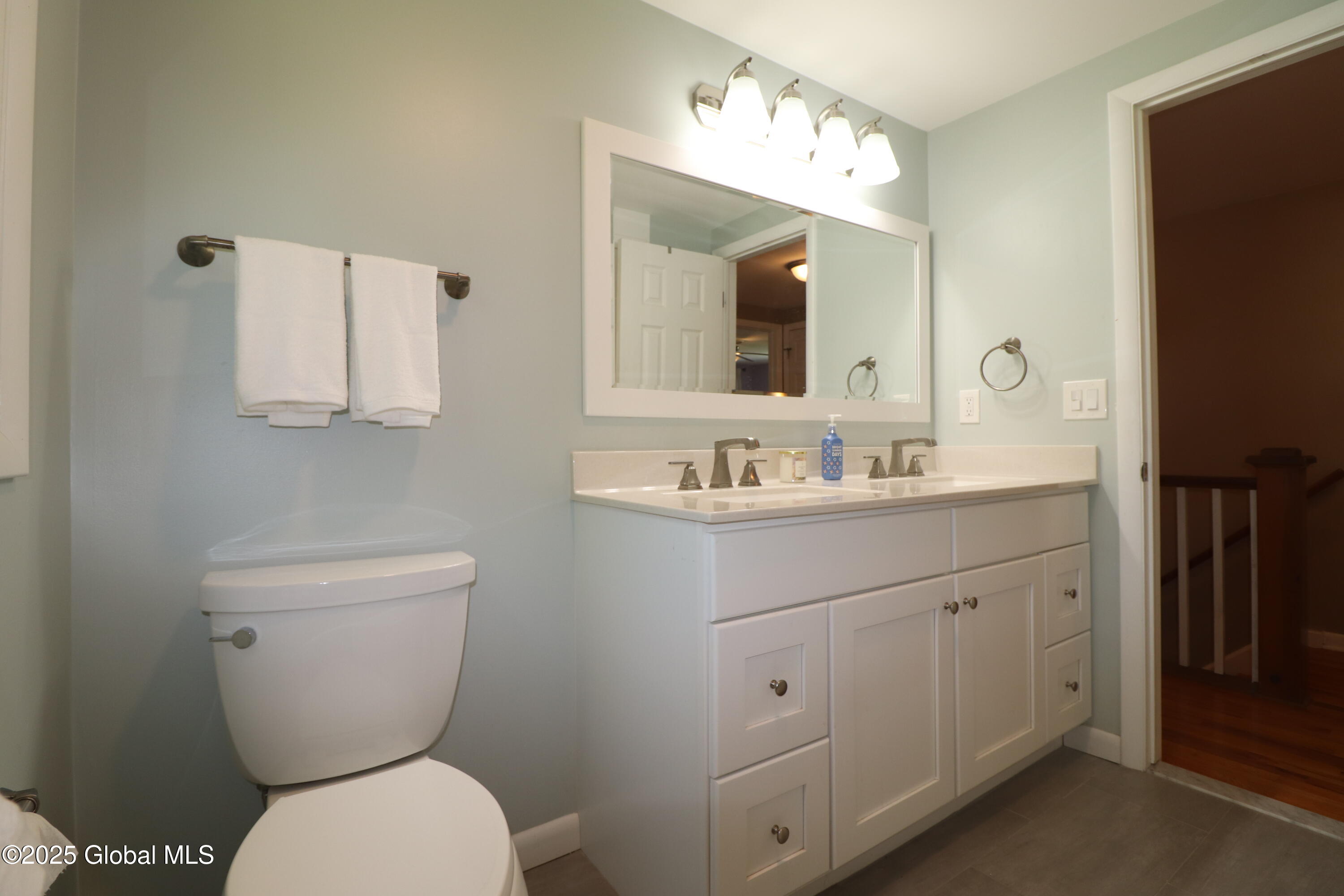 24 Valdepenas Lane Ln, Clifton Park, New York image 42