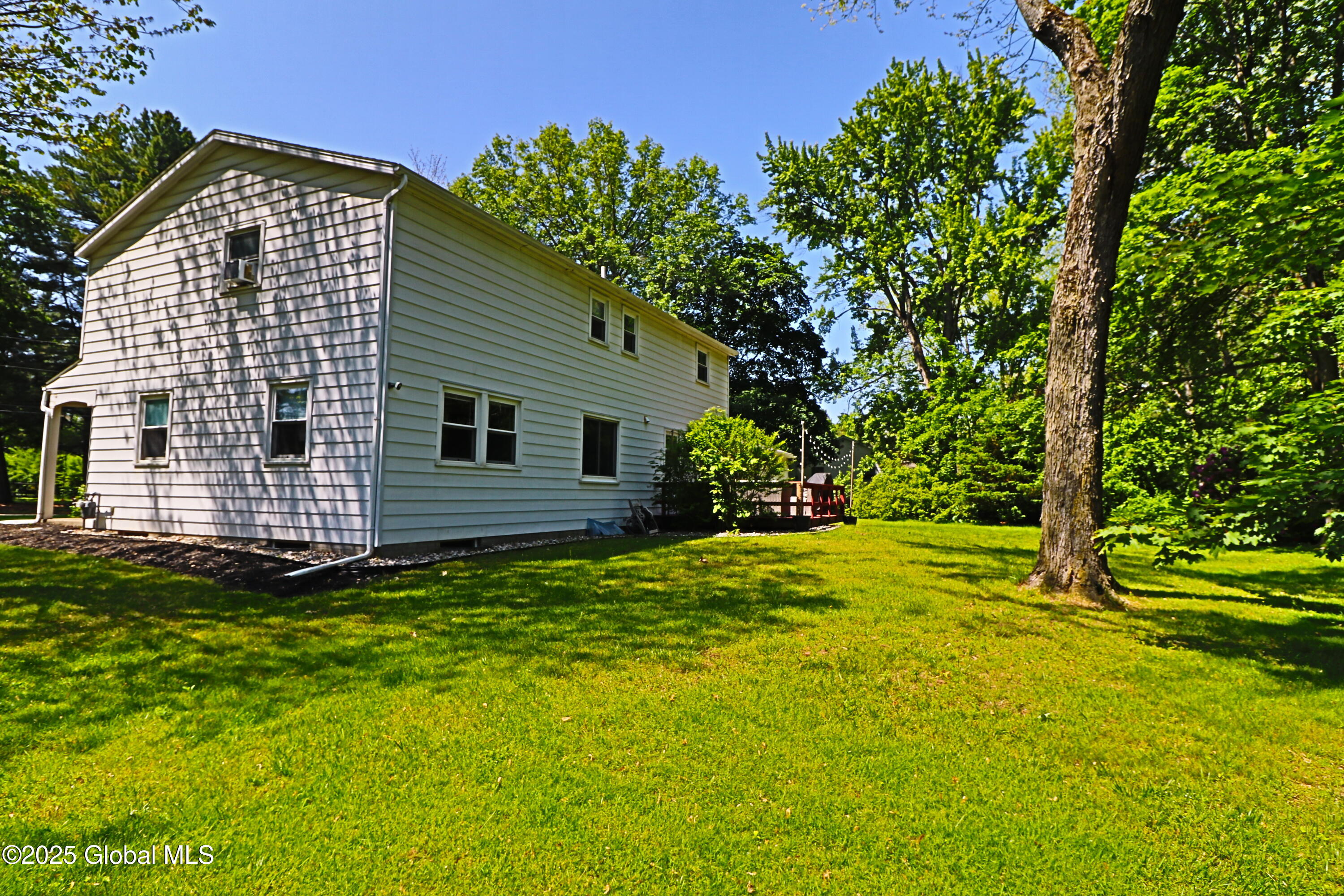 24 Valdepenas Lane Ln, Clifton Park, New York image 48