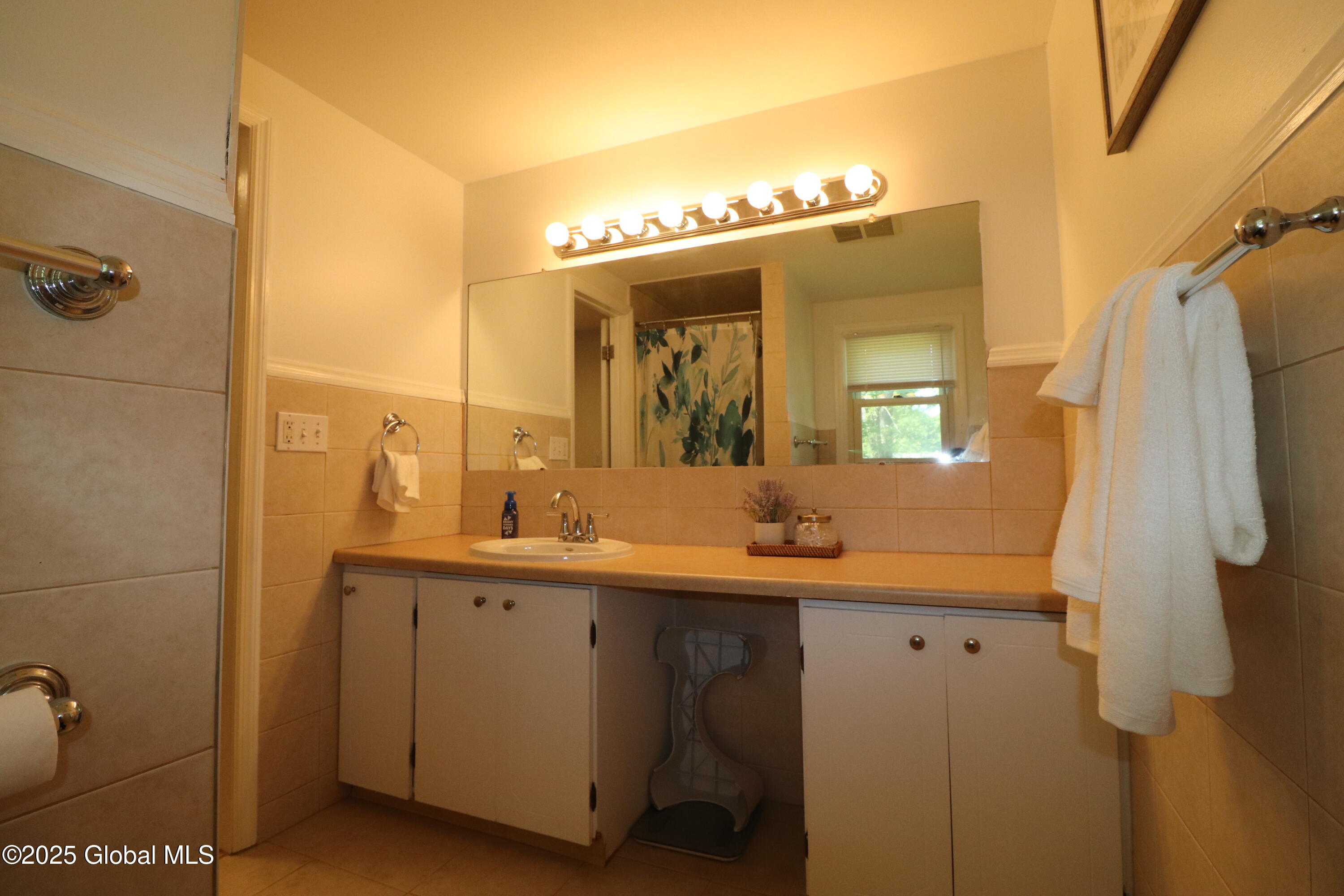 24 Valdepenas Lane Ln, Clifton Park, New York image 34