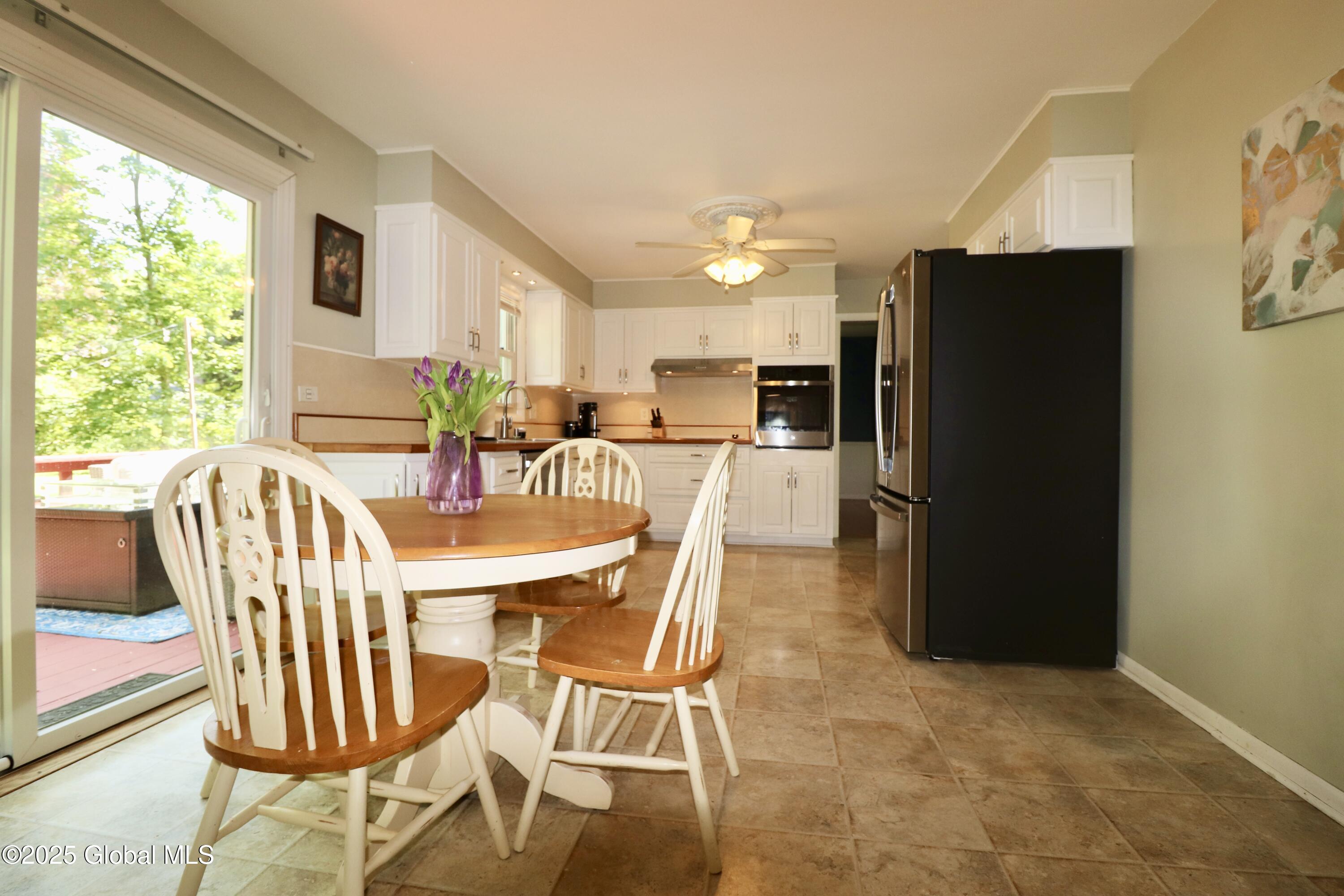 24 Valdepenas Lane Ln, Clifton Park, New York image 23