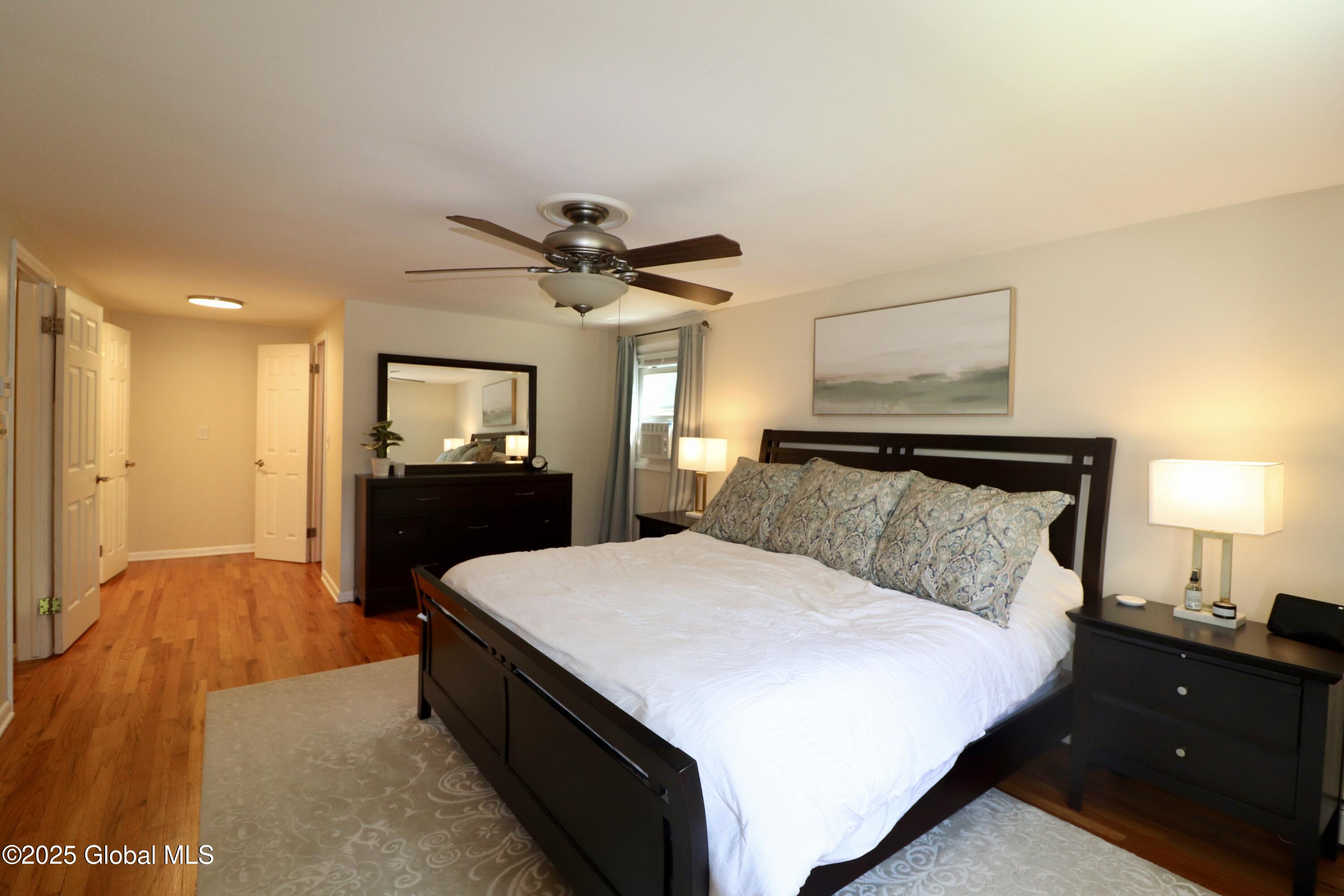 24 Valdepenas Lane Ln, Clifton Park, New York image 32