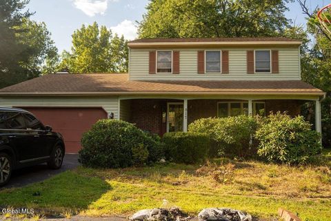 Photo of 817 Lishakill Road, Schenectady, NY 12309 (MLS # 202524999)