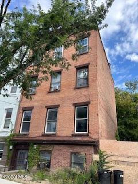 Photo of 95 Clinton Avenue, Albany, NY 12210 (MLS # 202529988)