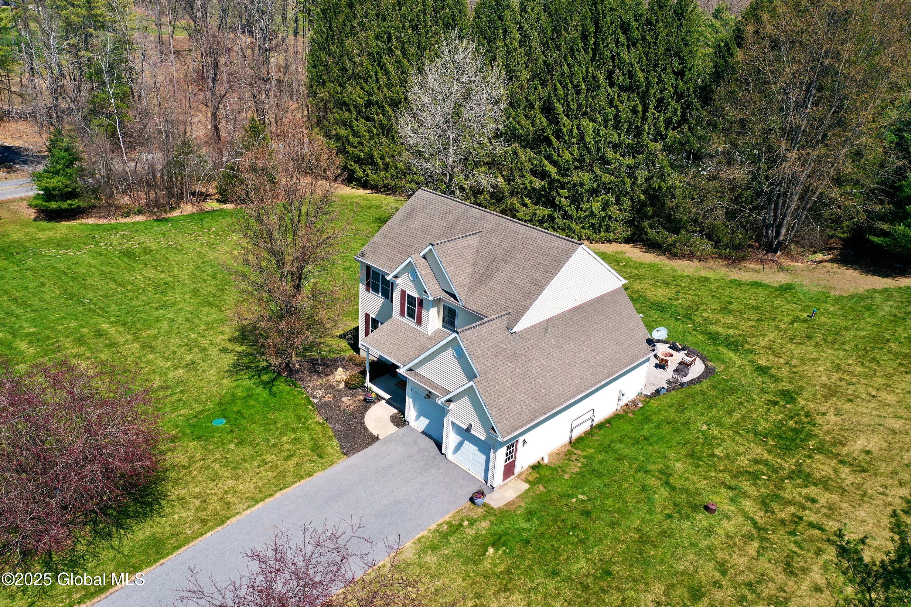 2 Rebecca Drive, Middle Grove, New York image 47
