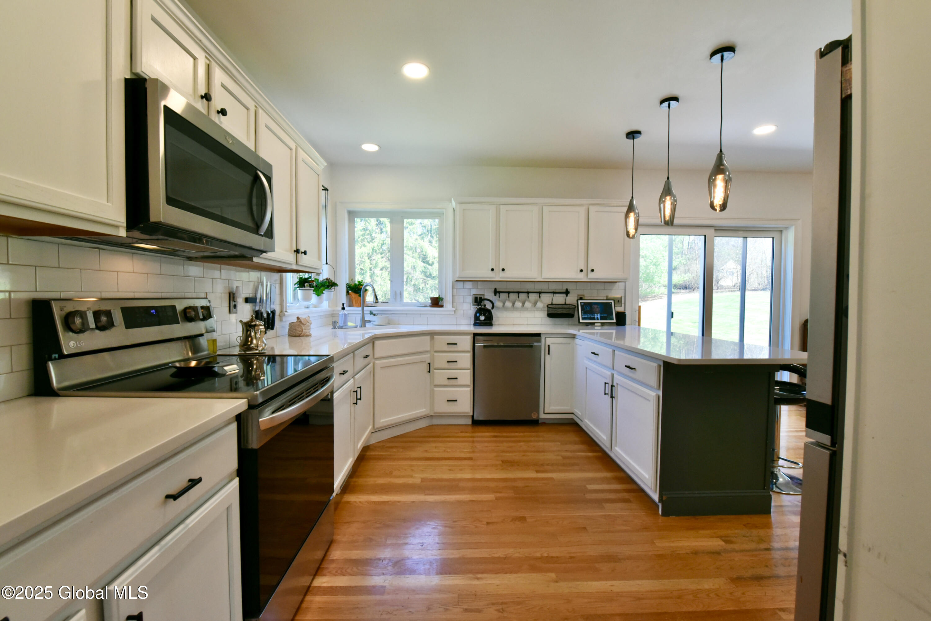 2 Rebecca Drive, Middle Grove, New York image 7