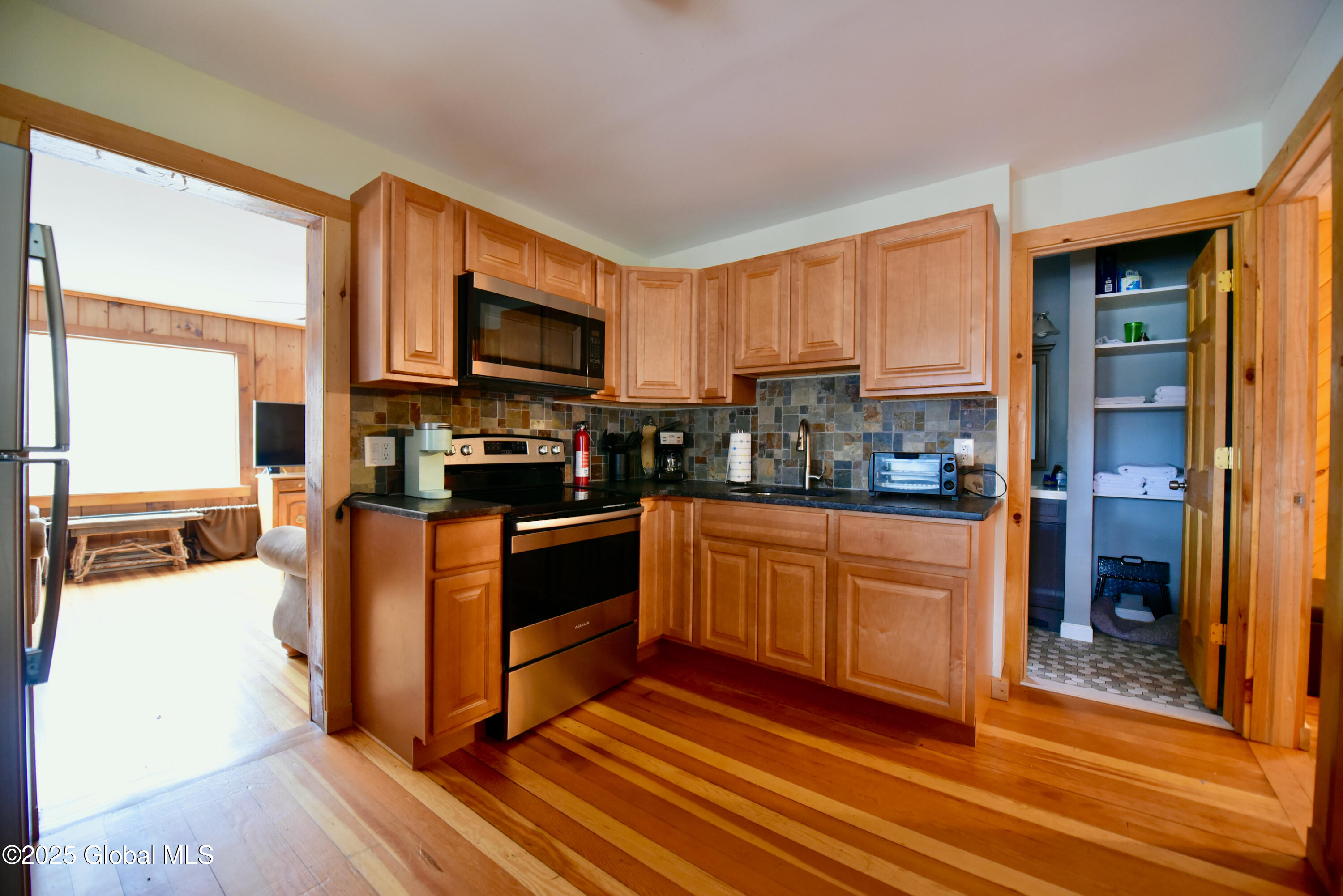 2876 Us-9, Lake George, New York image 4