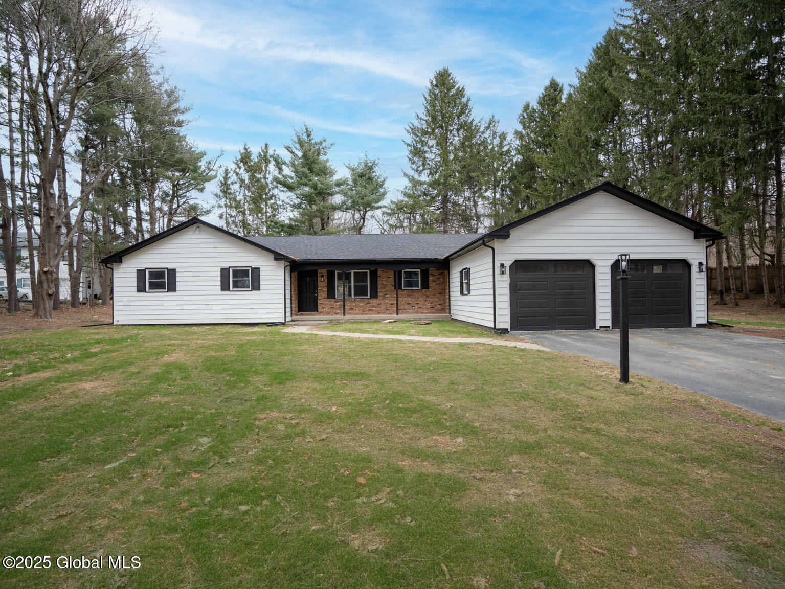 2 Nicholas Avenue, Rensselaer, New York image 1