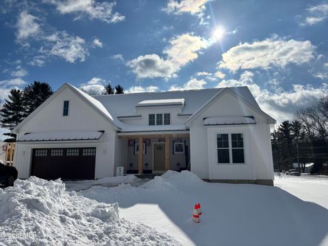 Photo of 3 Wyatt's Way, Clifton Park, NY 12065 (MLS # 202522530)