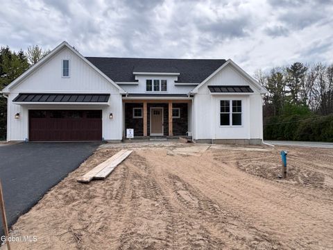 Photo of 3 Wyatt's Way, Clifton Park, NY 12065 (MLS # 202522530)