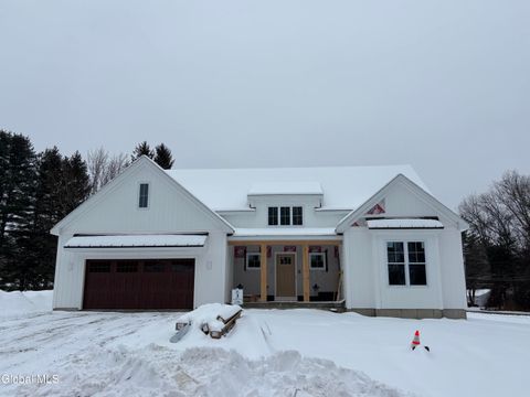 Photo of 3 Wyatt's Way, Clifton Park, NY 12065 (MLS # 202522530)