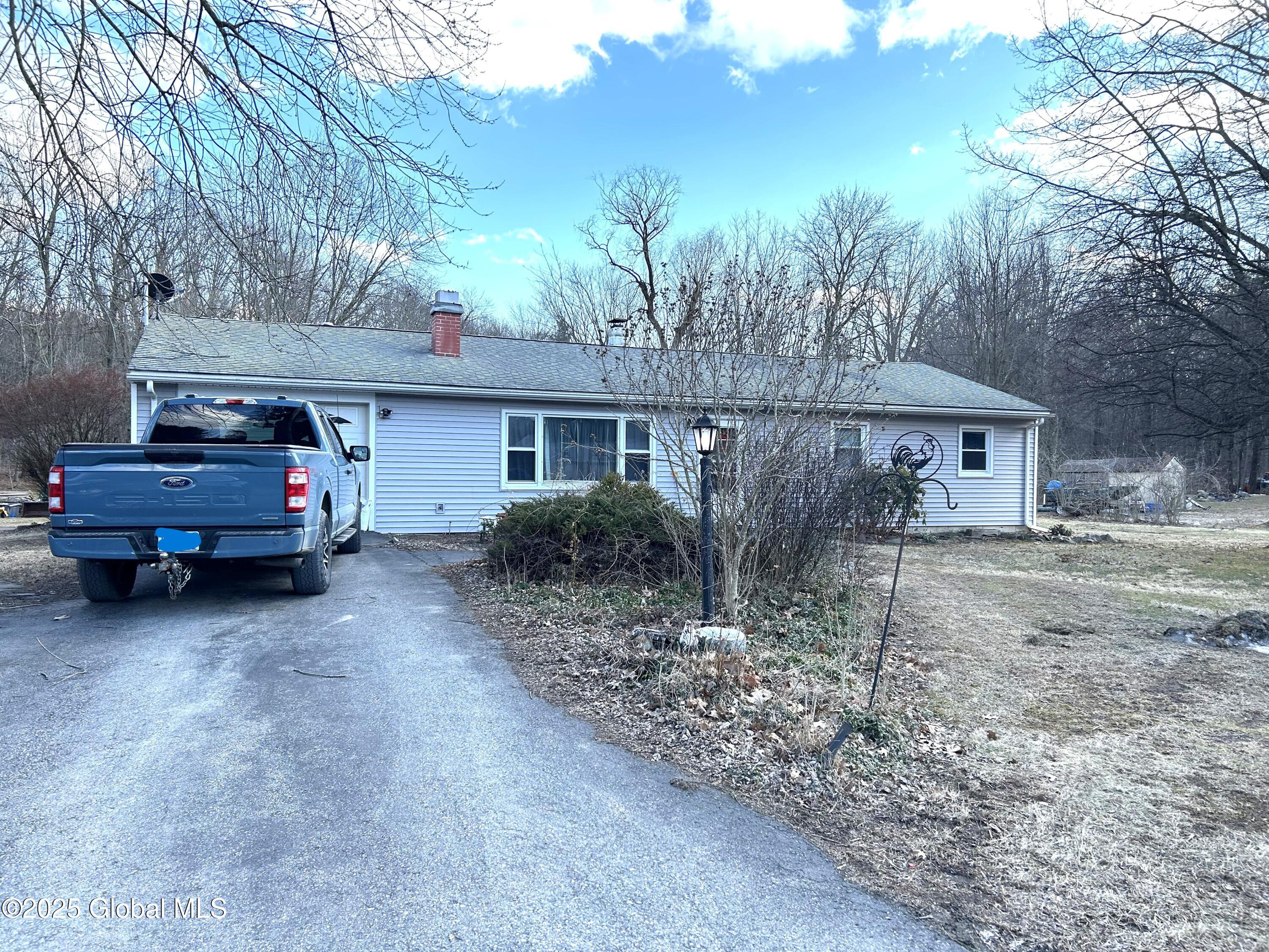 32 Robin Road, Kinderhook, New York image 4